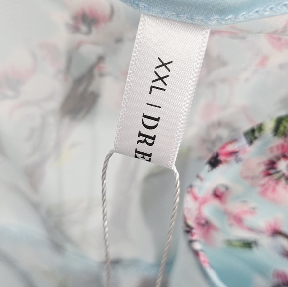 Dressfo Plus Size Floral Print Spaghetti Strap Dress - Picture 9 of 11